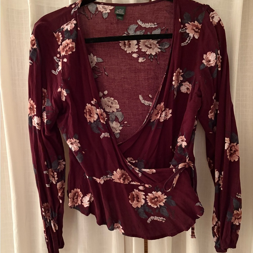 ✨5/$15✨ Wild Fable Burgundy Floral Wrap Blouse